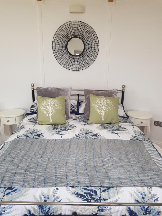 Skye Cabins Skeabost Ngoại thất bức ảnh